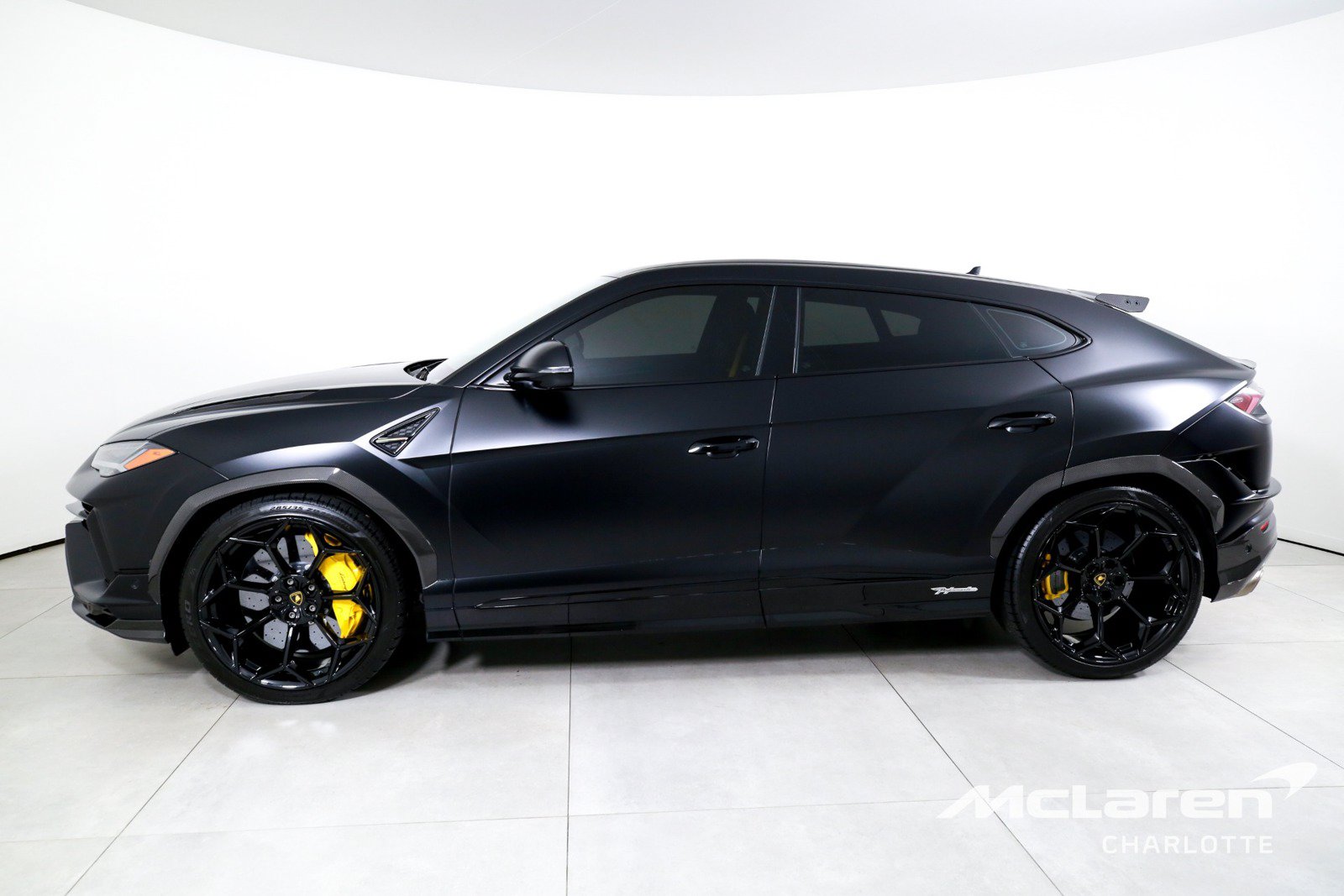 Used 2024 Lamborghini Urus Performante AWD/4WD image 5