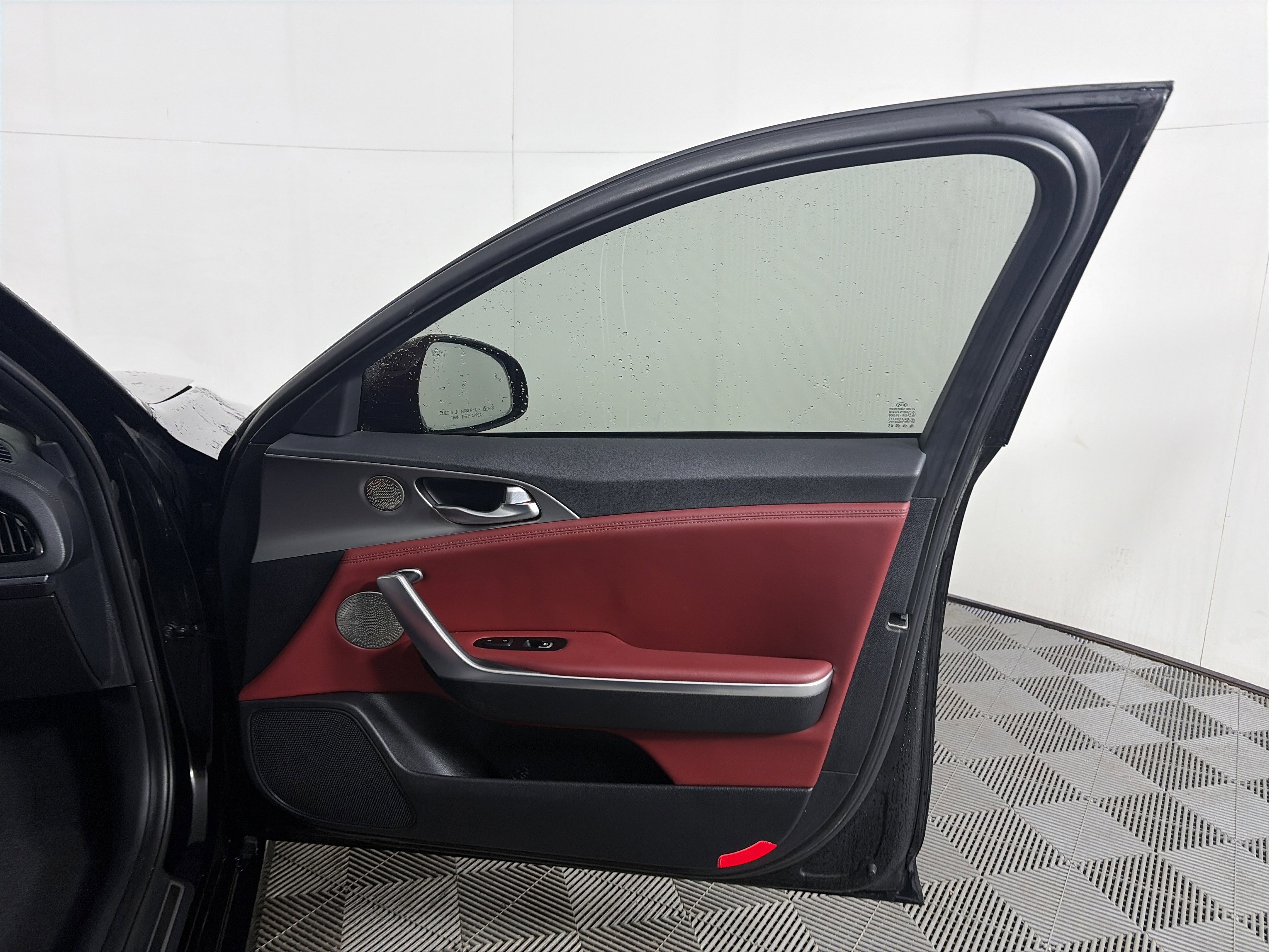 Used 2019 Kia Stinger GT2 image 42