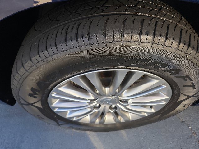 Used 2013 Chrysler Town & Country Touring-L w/ Entertainment Group #2 image 6