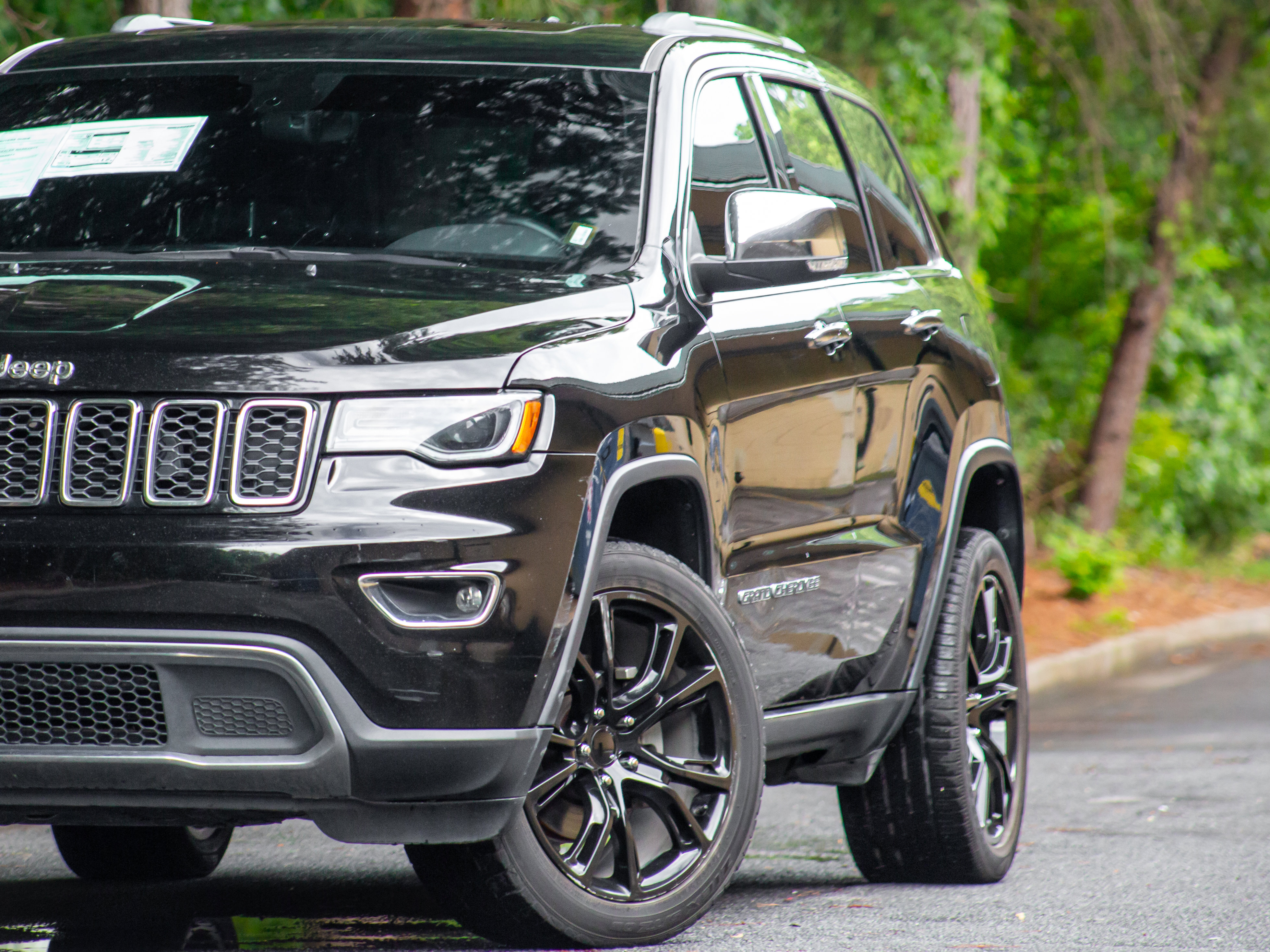 Used 2019 Jeep Grand Cherokee Limited w/ Luxury Group II image 25