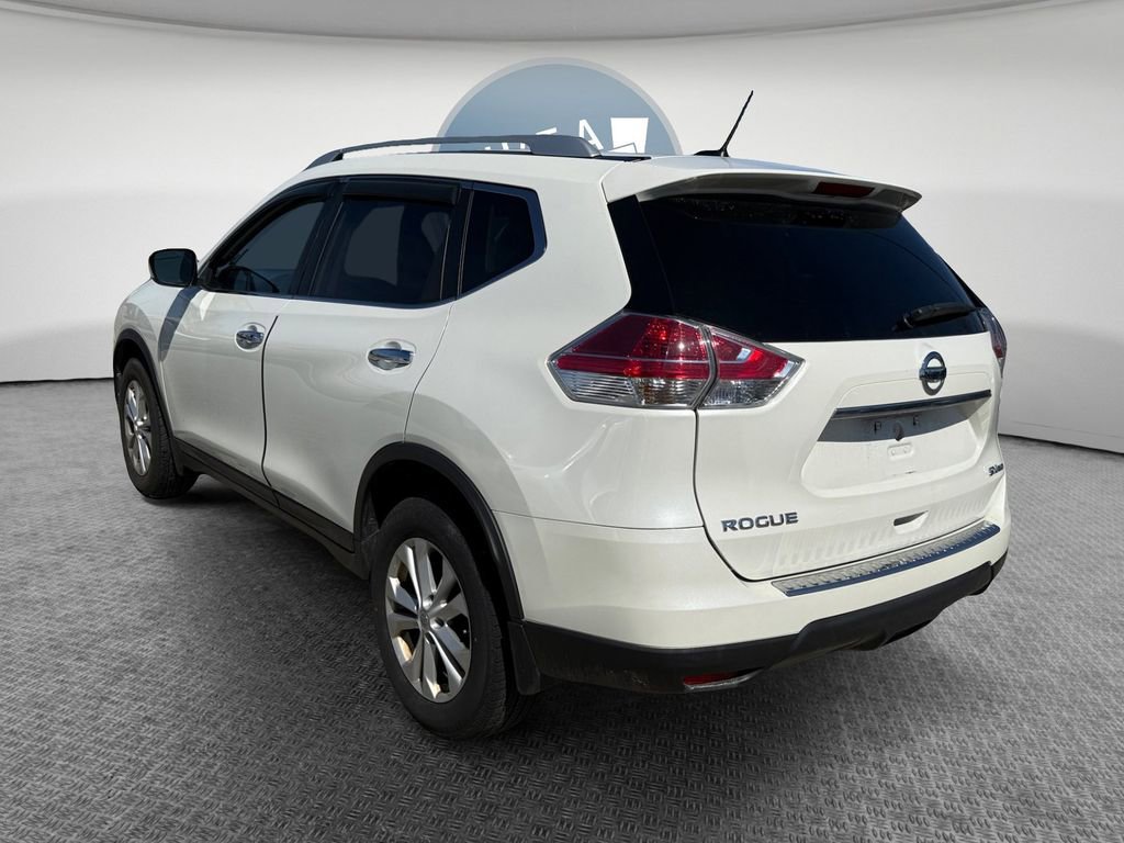 Used 2016 Nissan Rogue SV image 6