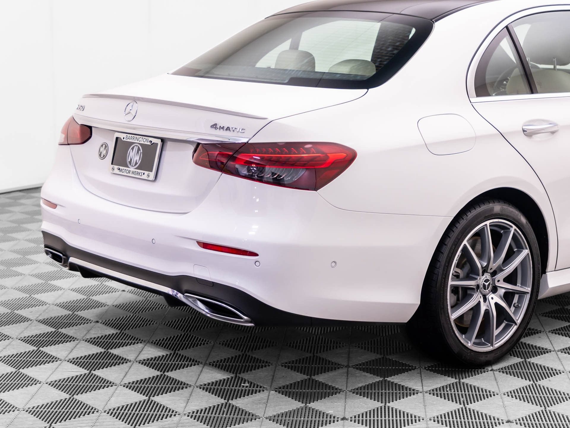 Used 2022 Mercedes-Benz E 450 4MATIC Sedan image 35