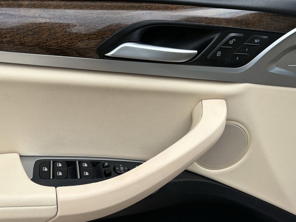 Used 2018 BMW X3 xDrive30i w/ Driving Assistance Package image 11