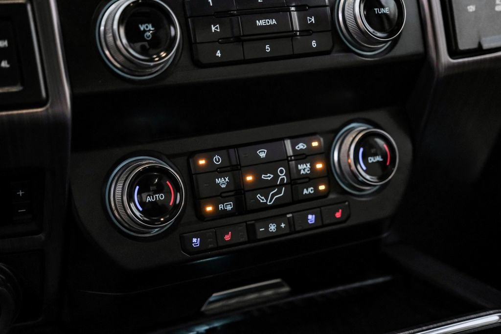 Used 2020 Ford F250 Limited image 22