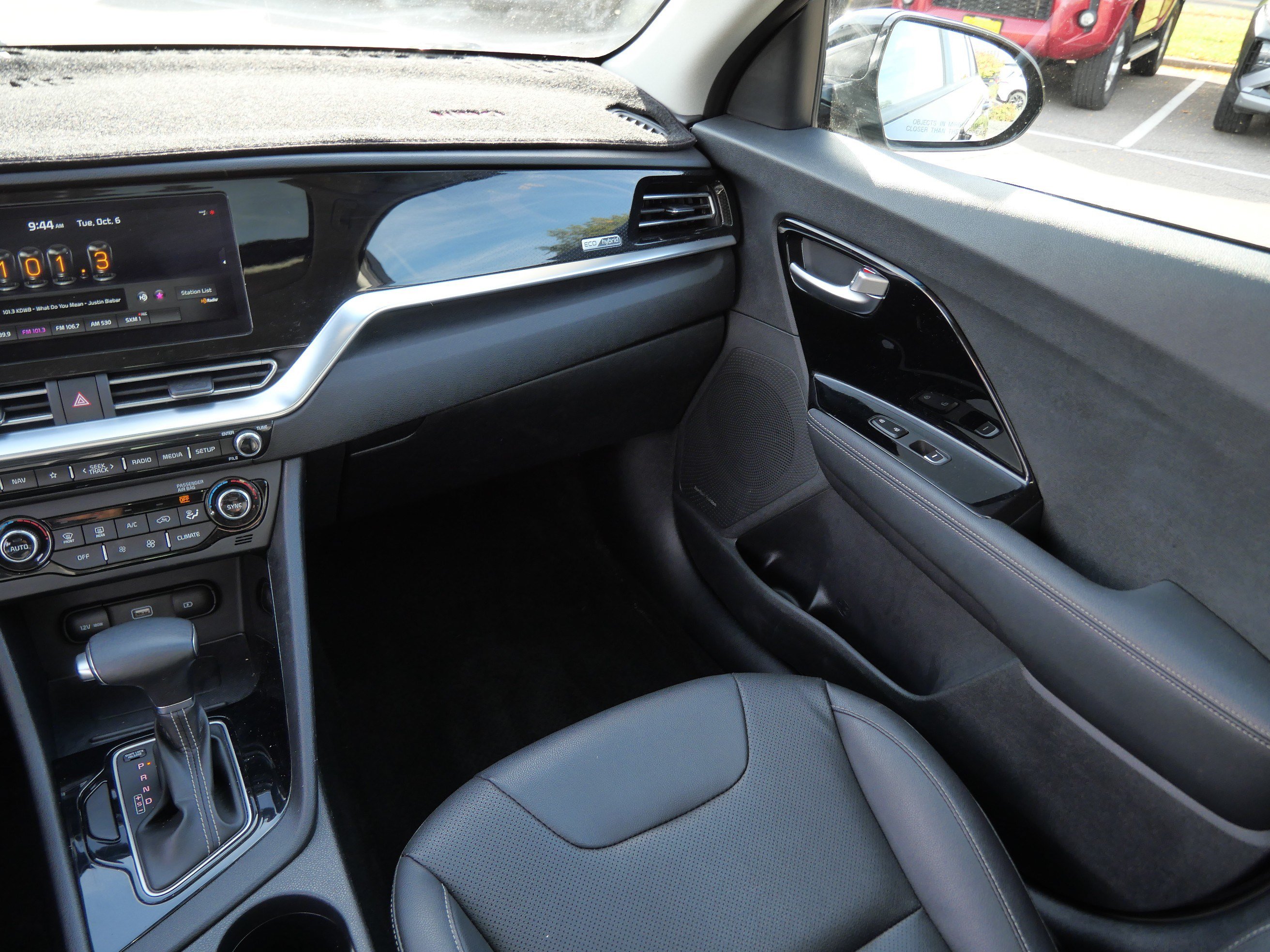 Used 2022 Kia Niro Touring Special Edition FWD image 11