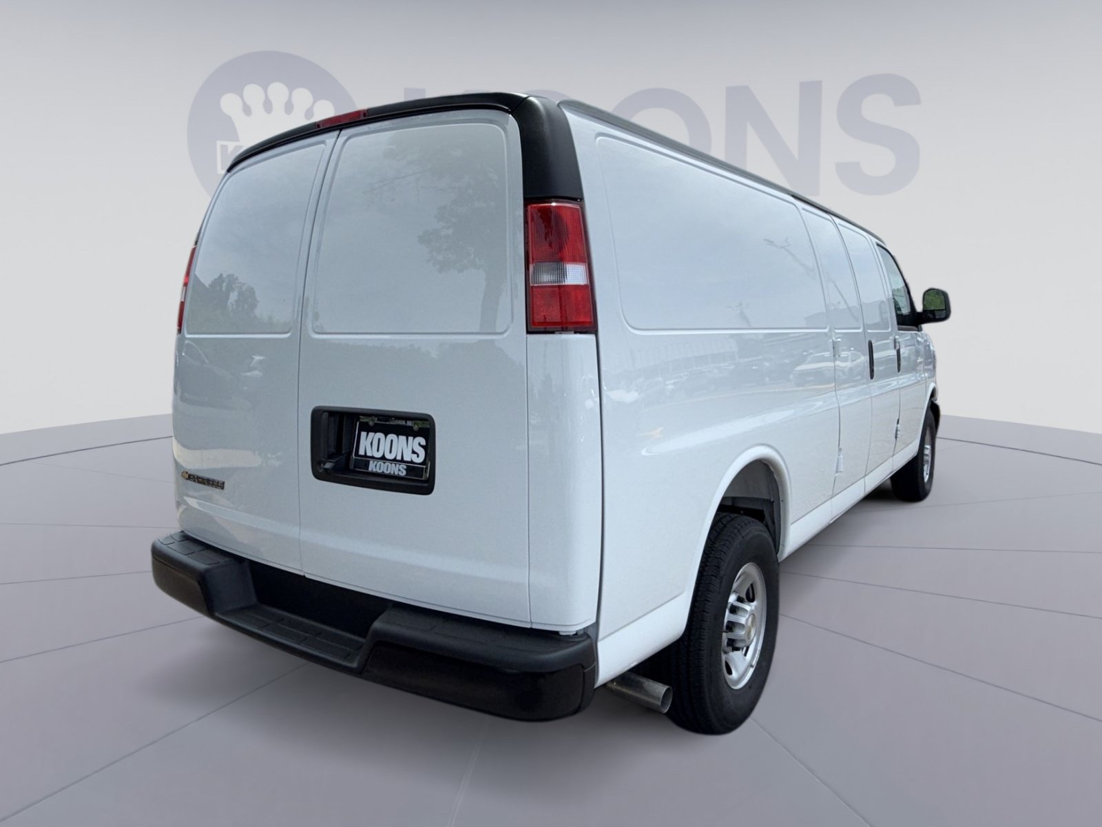 New 2026 Chevrolet Express 3500 Extended RWD image 7