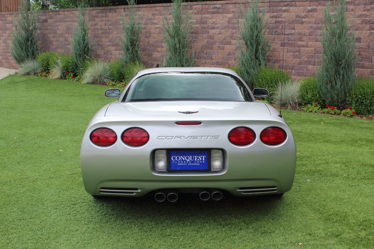 Used 2004 Chevrolet Corvette Z06 w/ Memory Package RWD image 3