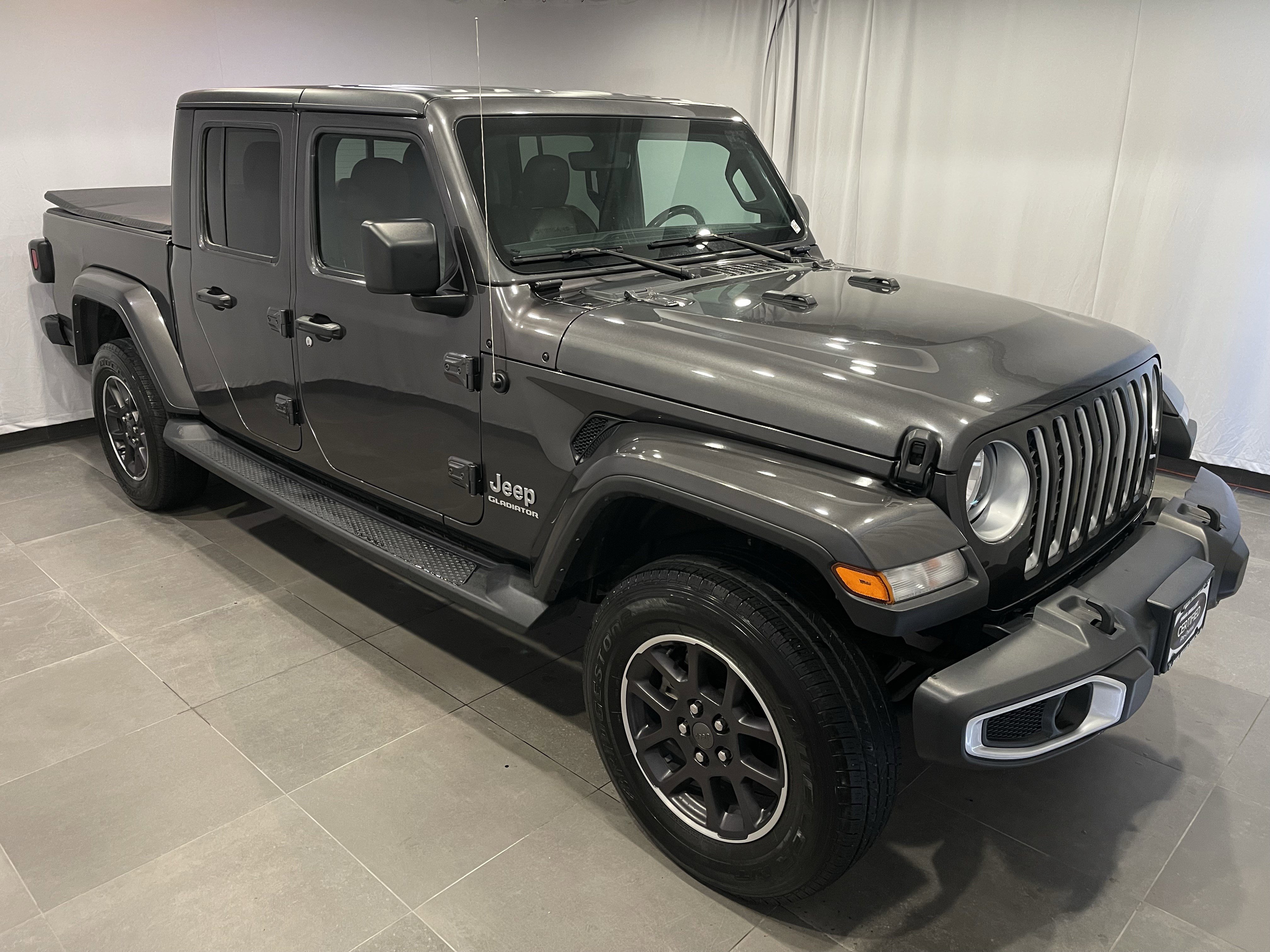 Used 2021 Jeep Gladiator Overland w/ Popular Equipment Package image 3