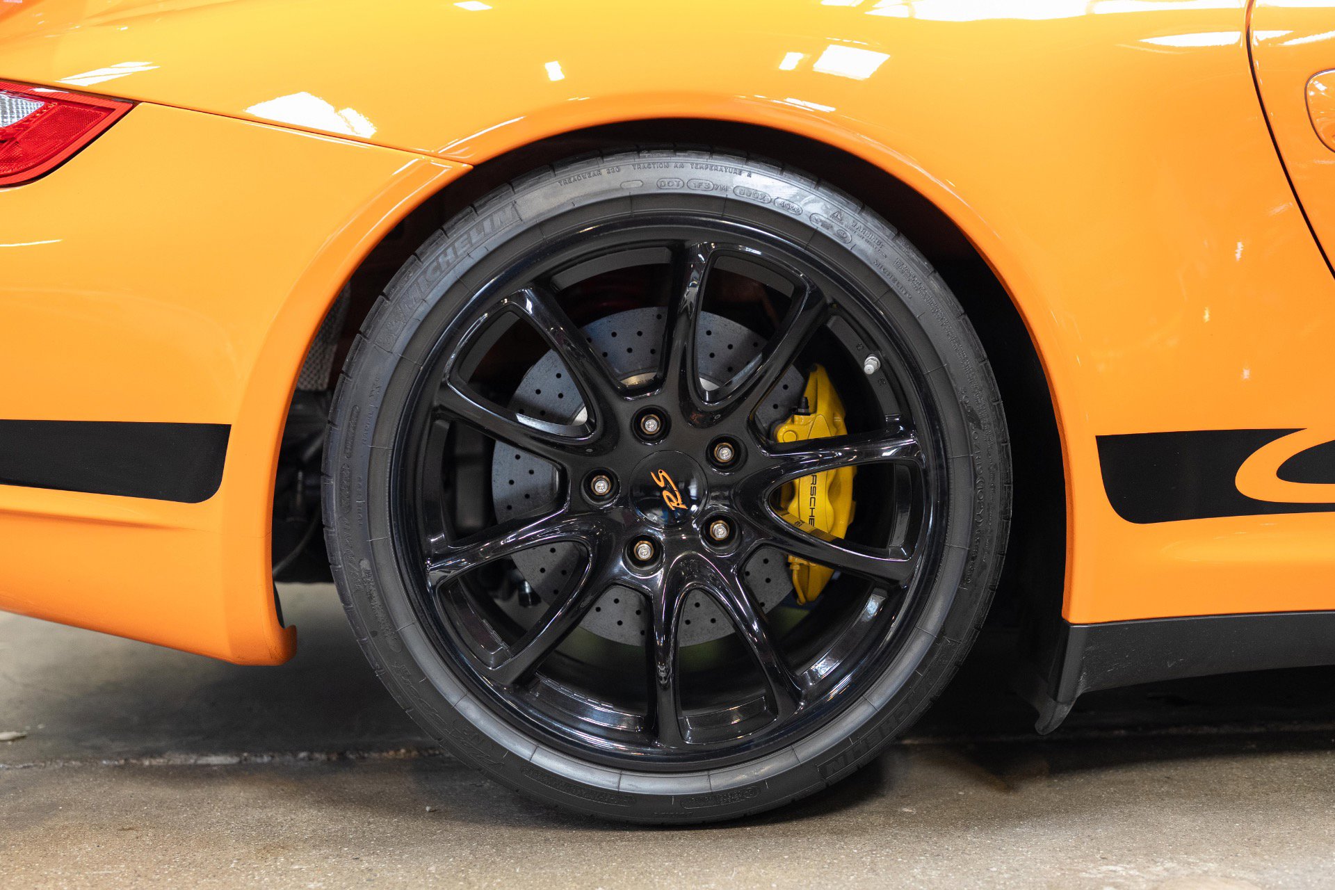 Used 2007 Porsche 911 GT3 RS RWD image 42