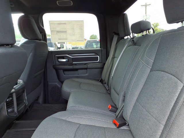 New 2026 RAM 2500 Big Horn AWD/4WD image 7