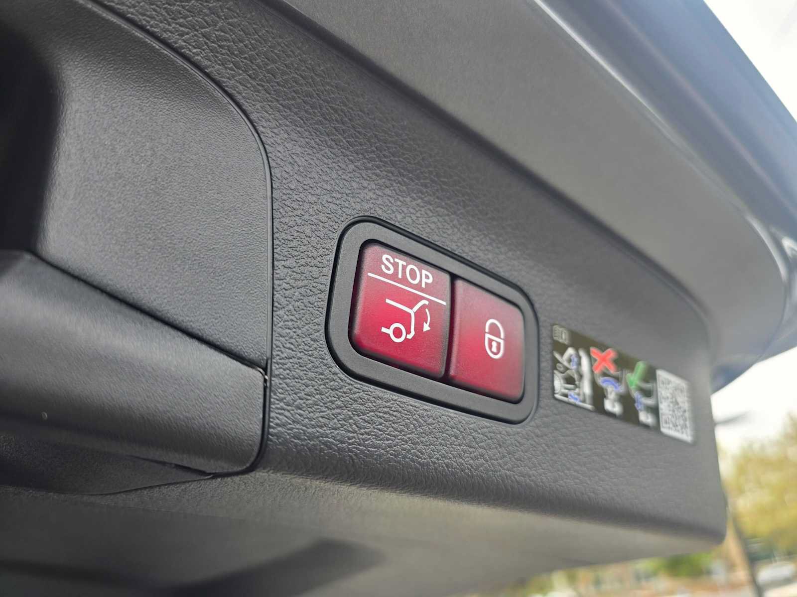 New 2026 Mercedes-Benz GLS 580 4MATIC image 16