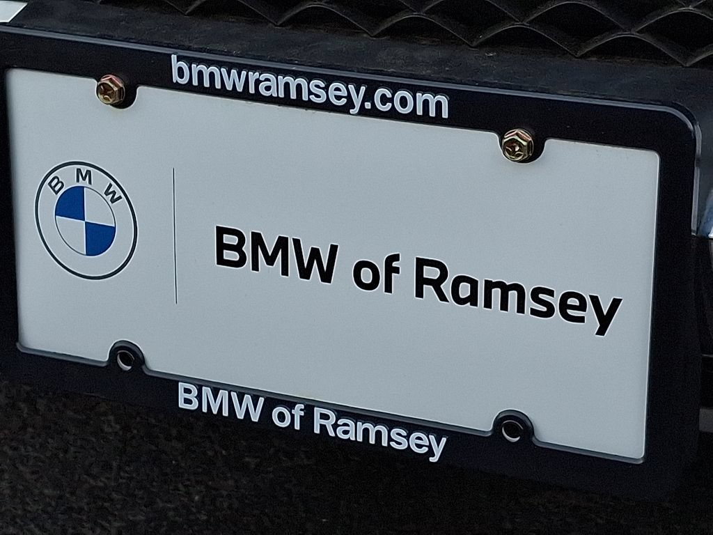 Certified 2024 BMW 760i xDrive w/ Executive Package AWD/4WD image 30