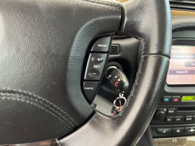 Used 2005 Jaguar S-TYPE R image 22