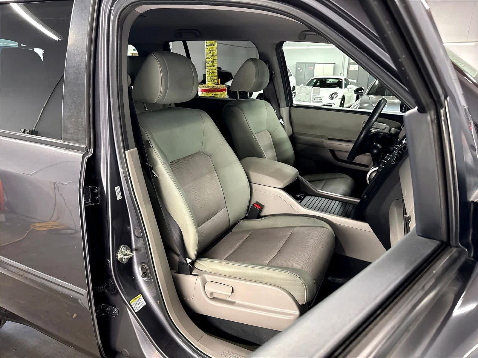 Used 2014 Honda Pilot EX image 10