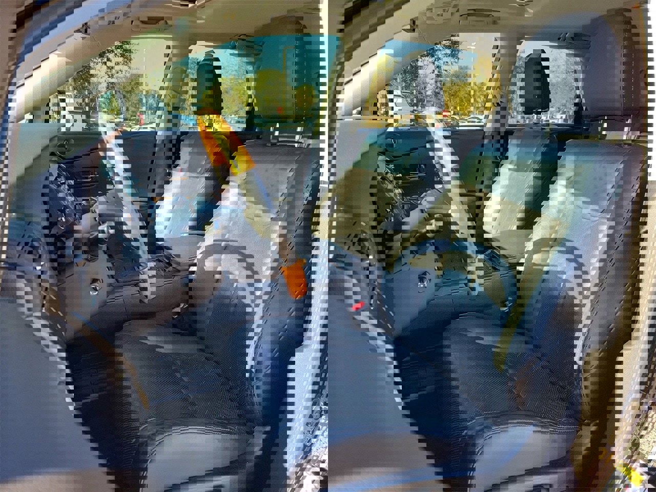 Used 2015 Lexus RX 450h FWD image 16