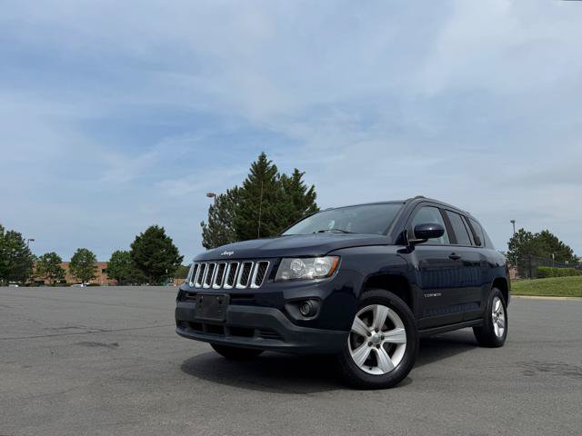 Used 2016 Jeep Compass Latitude AWD/4WD image 1