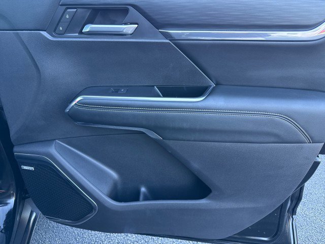 Certified 2025 GMC Acadia Elevation image 36