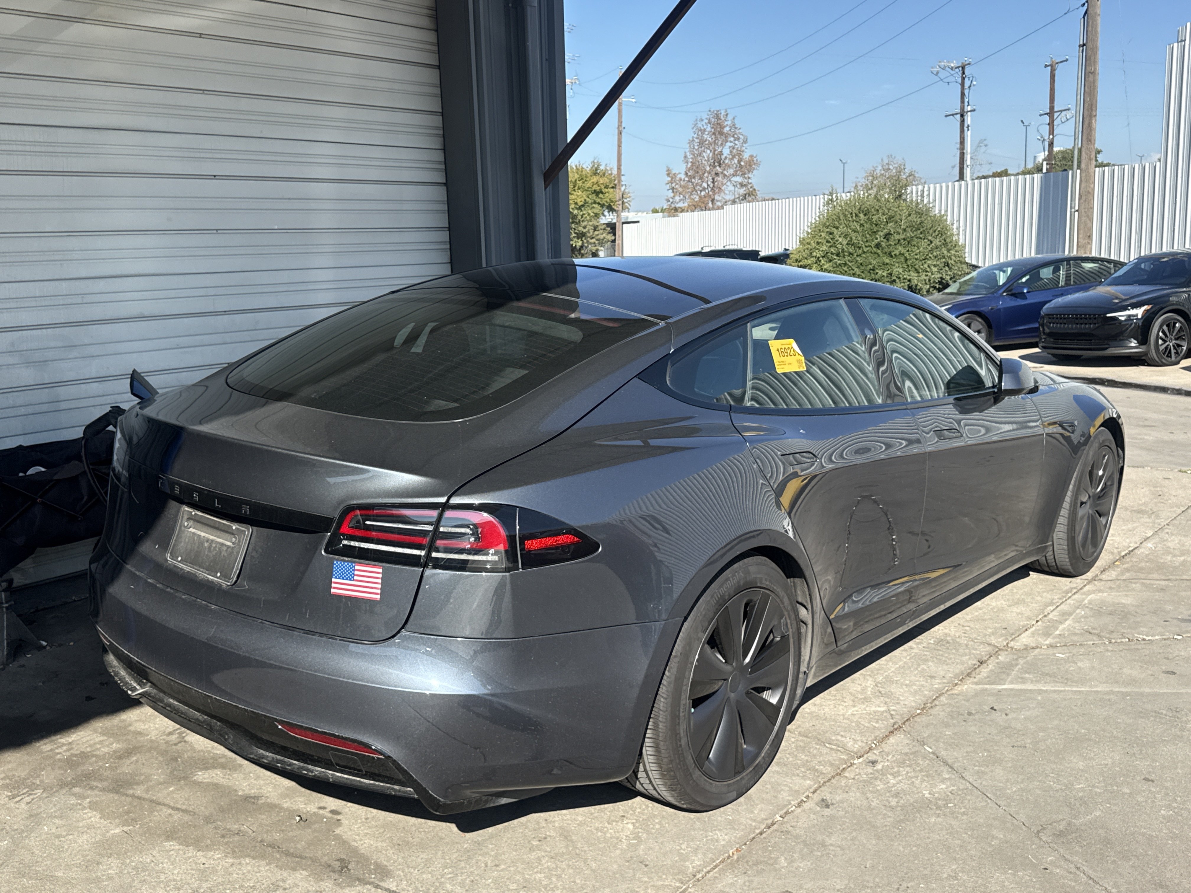 Used 2023 Tesla Model S Standard Range AWD/4WD image 3