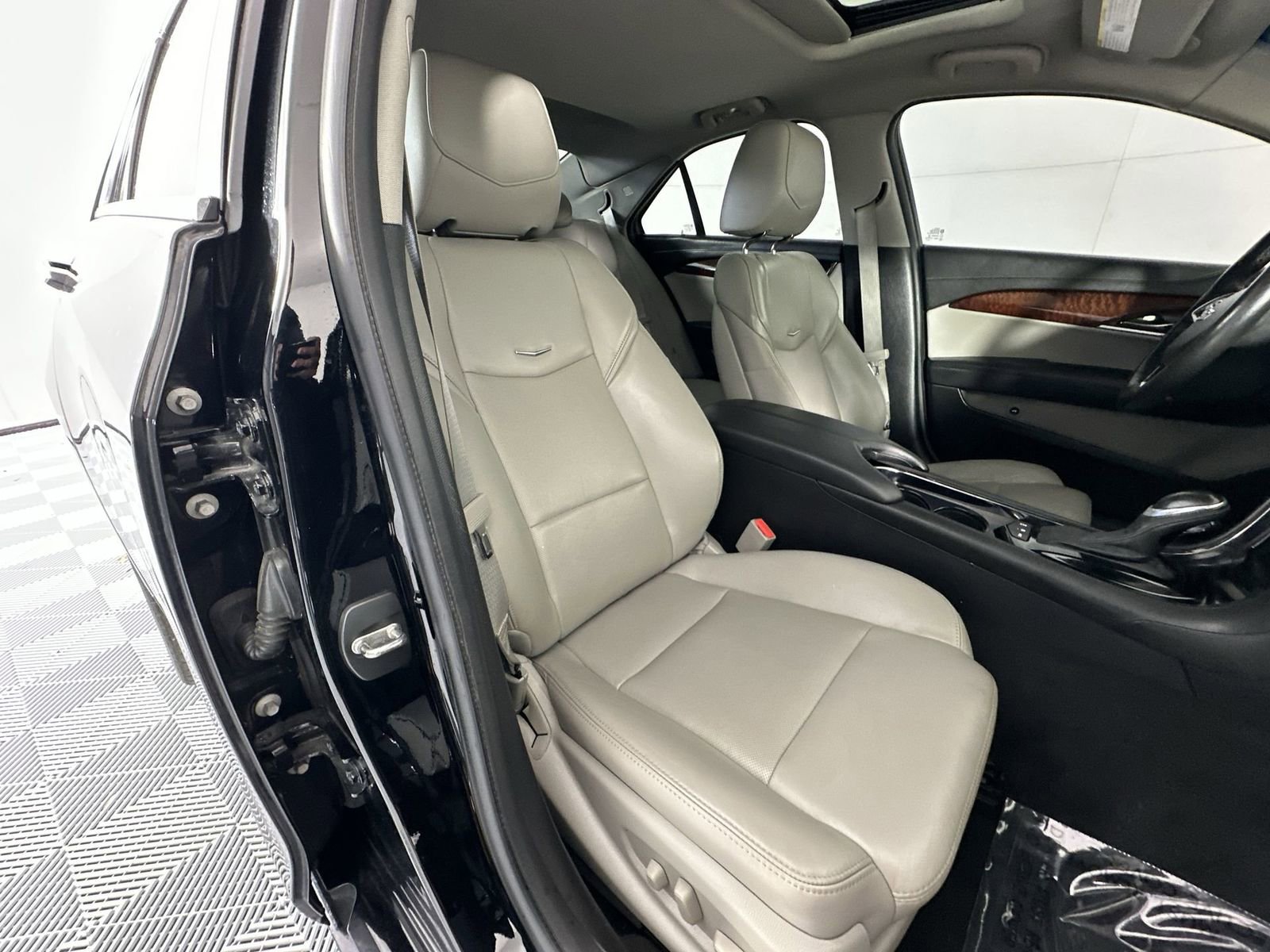Used 2017 Cadillac ATS Luxury w/ Safety and Security Package AWD/4WD image 25