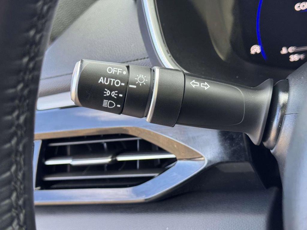 Certified 2023 Acura MDX SH-AWD image 23