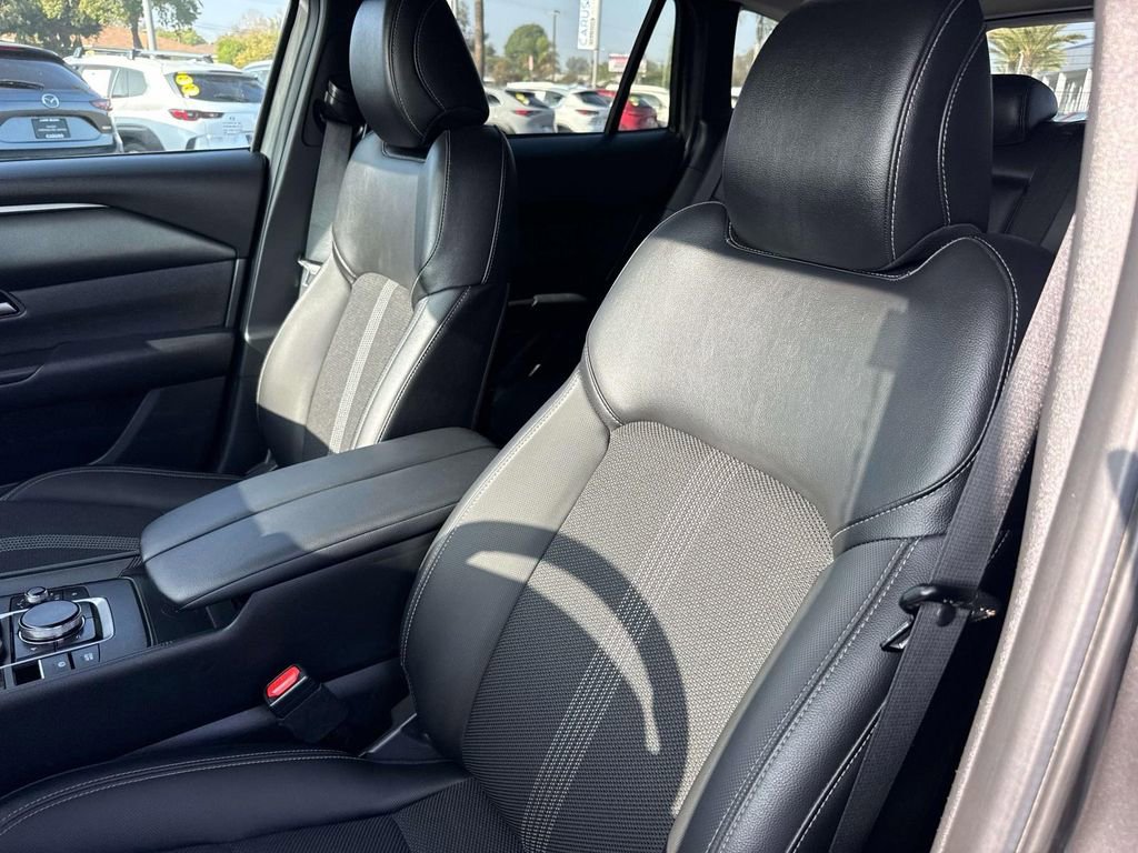 Used 2025 MAZDA CX-50 AWD 2.5 S w/ Preferred Package image 26