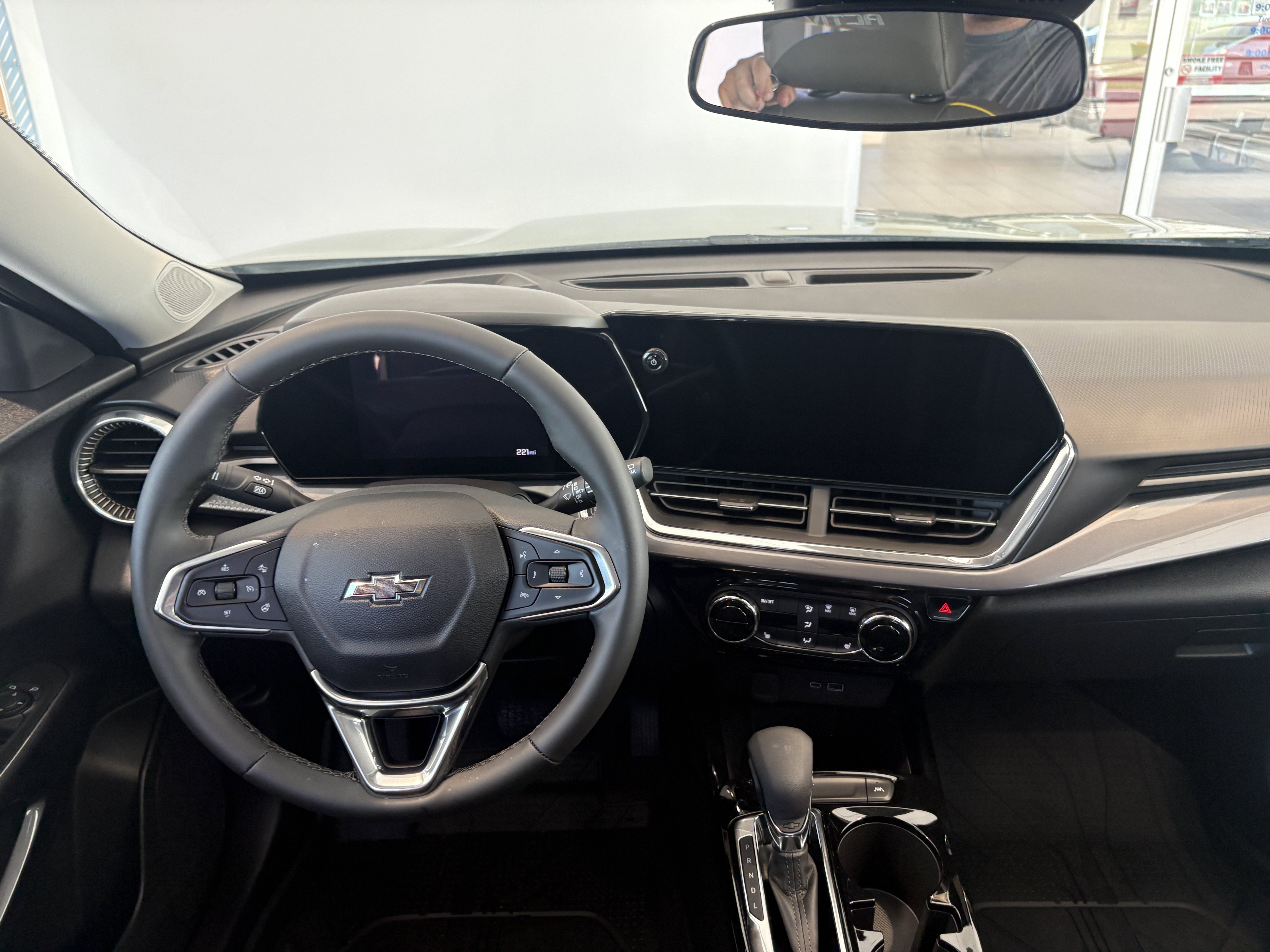 New 2026 Chevrolet Trax ACTIV FWD image 3