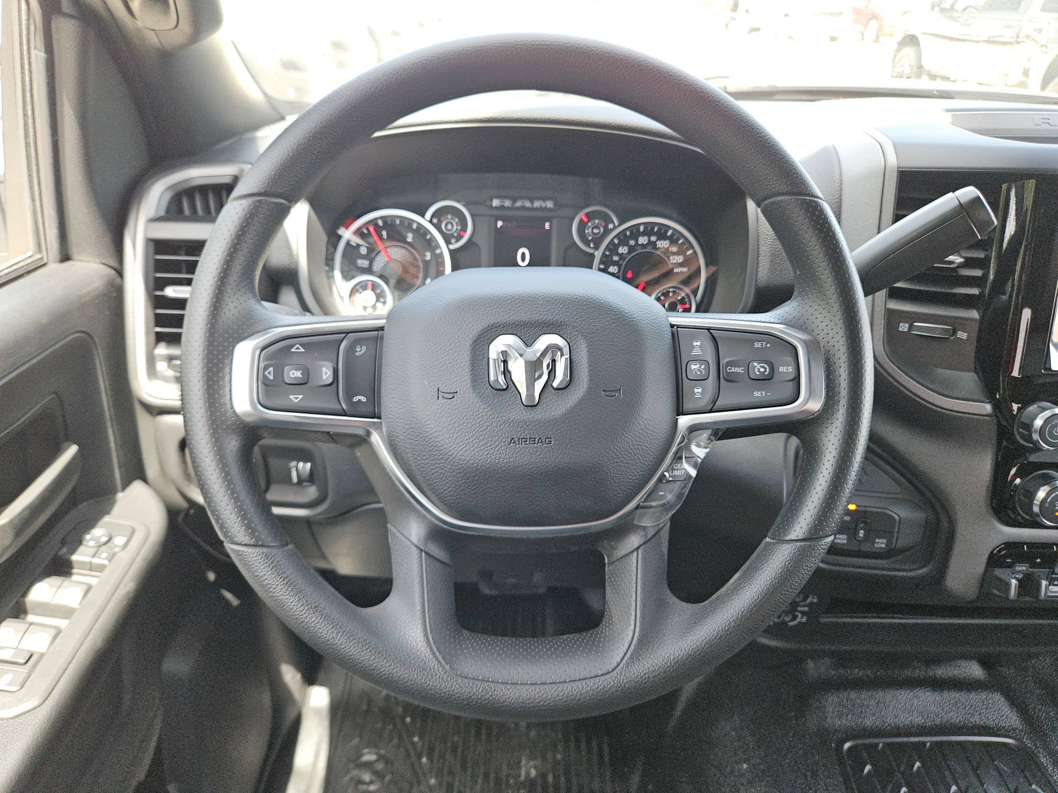 New 2026 RAM 3500 Tradesman AWD/4WD image 18