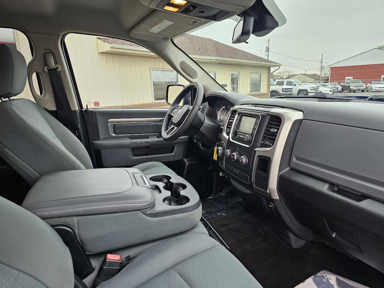 Used 2016 RAM 1500 Classic SLT image 17