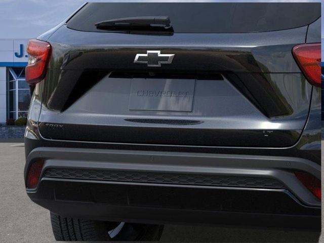 New 2026 Chevrolet Trax LT w/ Driver Confidence Package FWD image 14