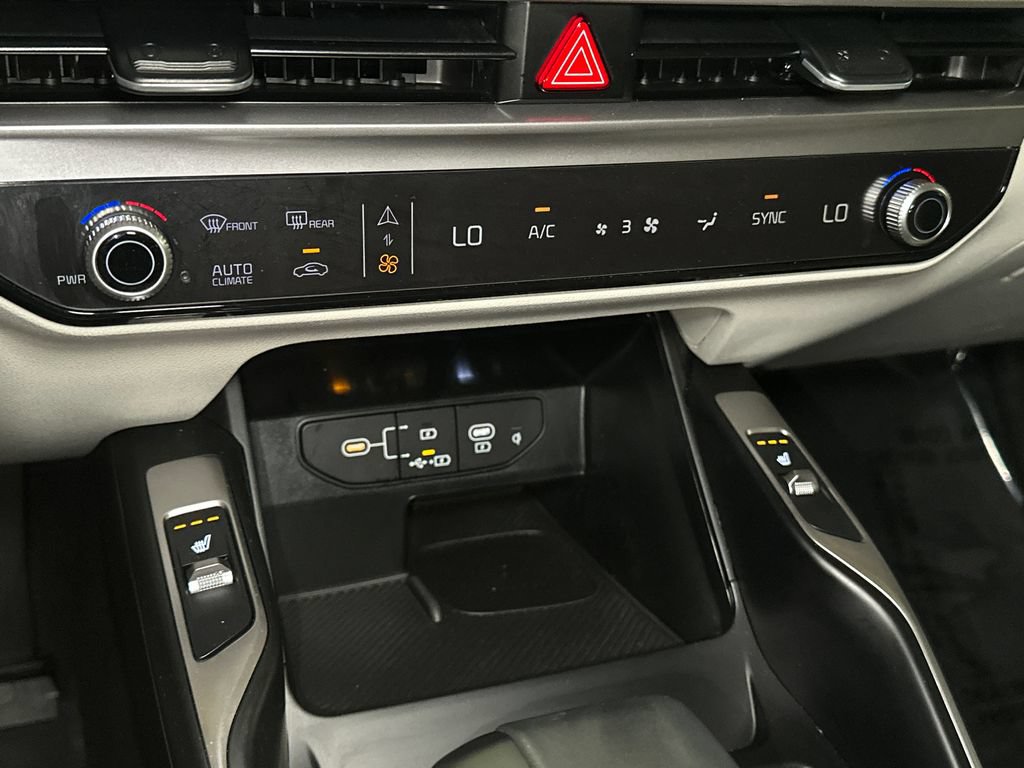 Used 2025 Kia Sorento S w/ Panoramic Sunroof Package FWD image 33