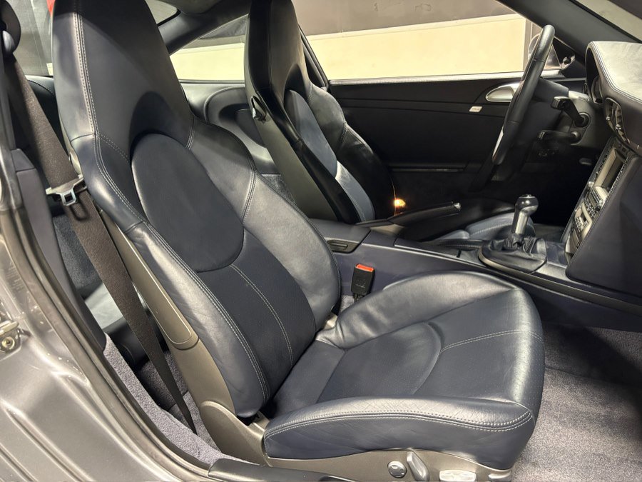Used 2005 Porsche 911 Carrera image 22
