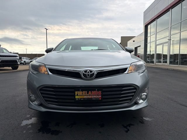 Used 2015 Toyota Avalon XLE Touring FWD image 2