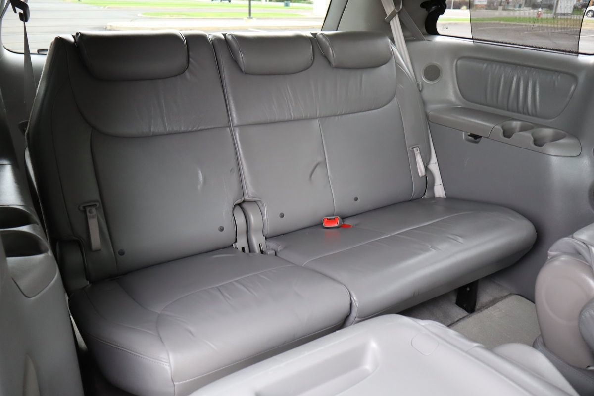 Used 2009 Toyota Sienna XLE FWD image 22
