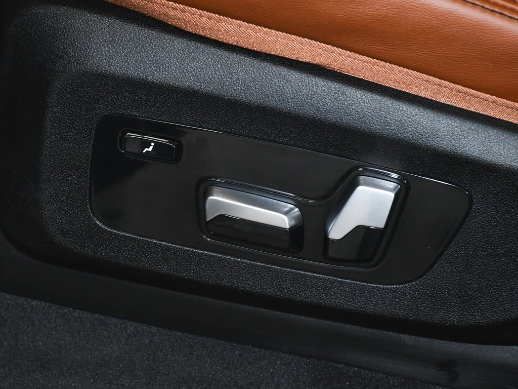 Used 2024 BMW ALPINA XB7 image 73