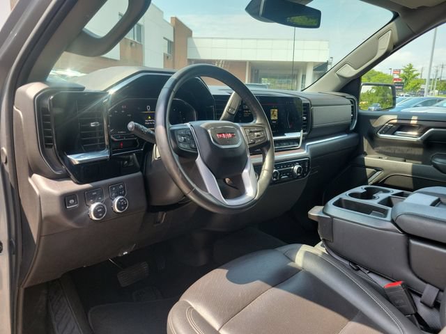 Used 2024 GMC Sierra 1500 SLT AWD/4WD image 13