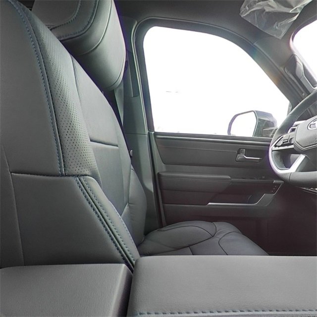 Used 2025 Toyota Tundra Platinum image 28