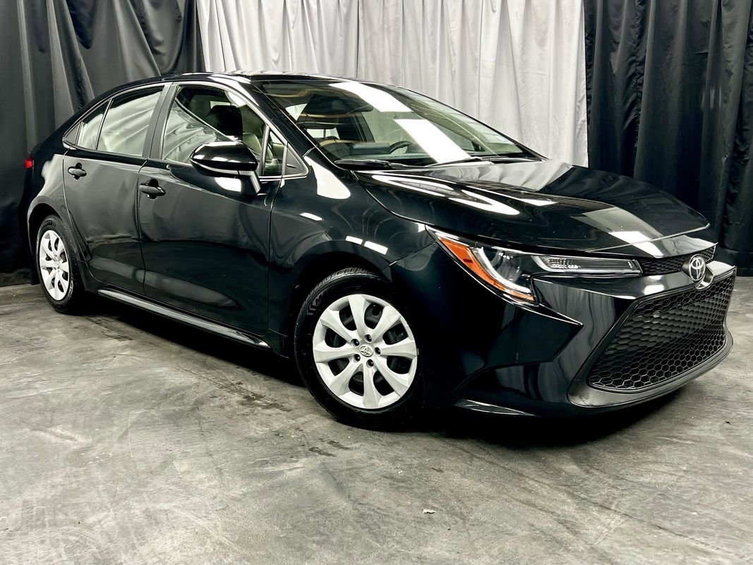 Used 2022 Toyota Corolla LE image 4