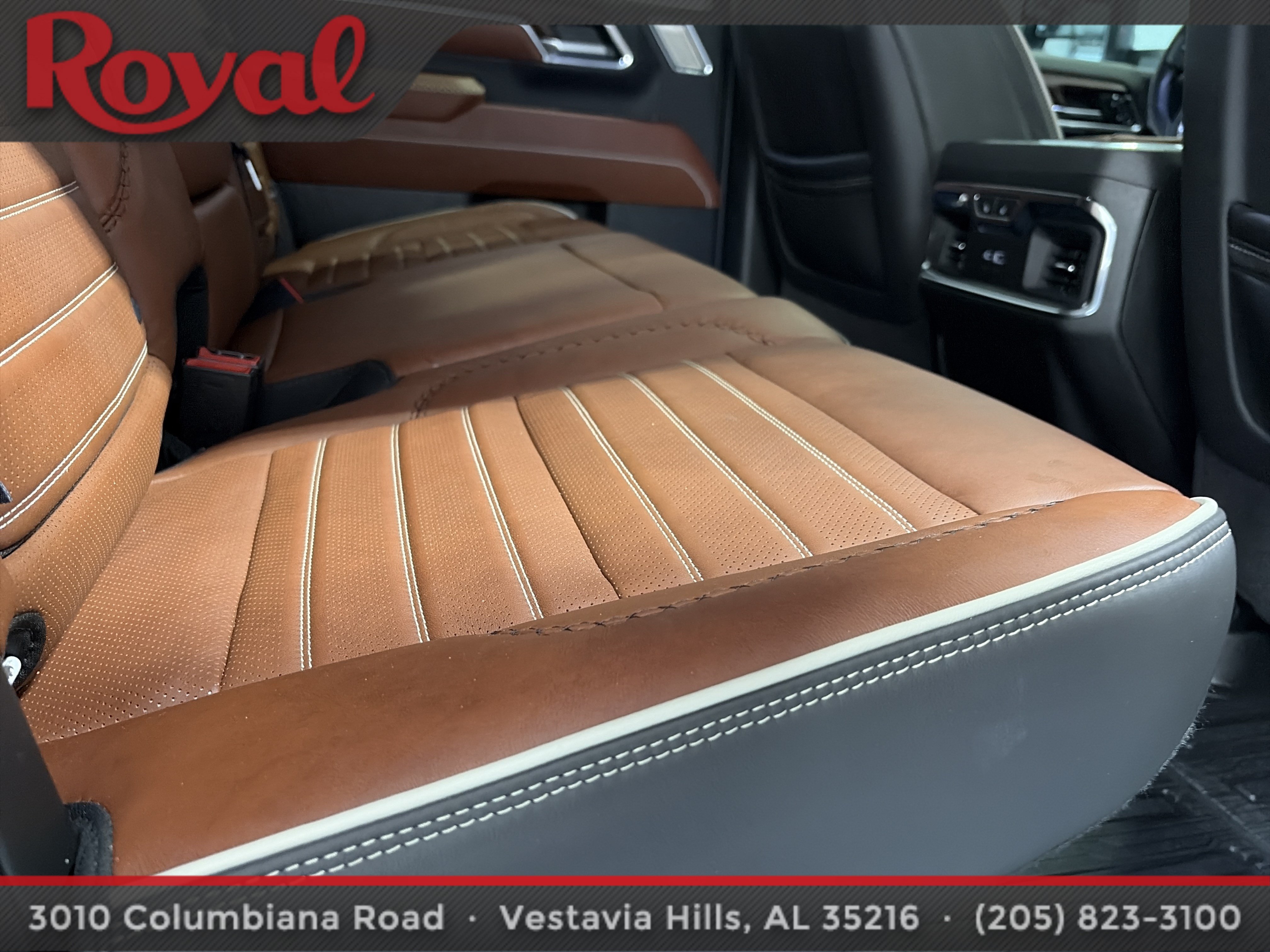 Used 2024 GMC Sierra 2500 Denali Ultimate w/ Max Trailering Package AWD/4WD image 15