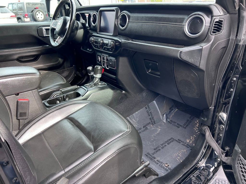 Used 2023 Jeep Wrangler Sahara w/ Cold Weather Group image 27