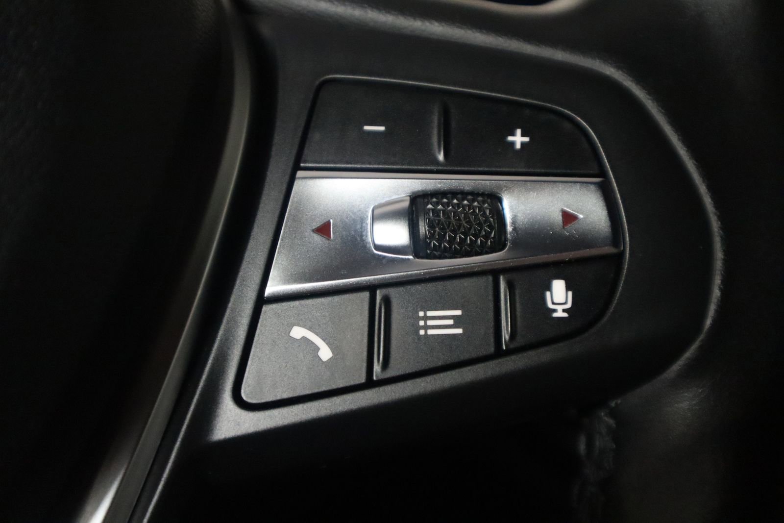 Used 2024 BMW 330i xDrive Sedan image 35