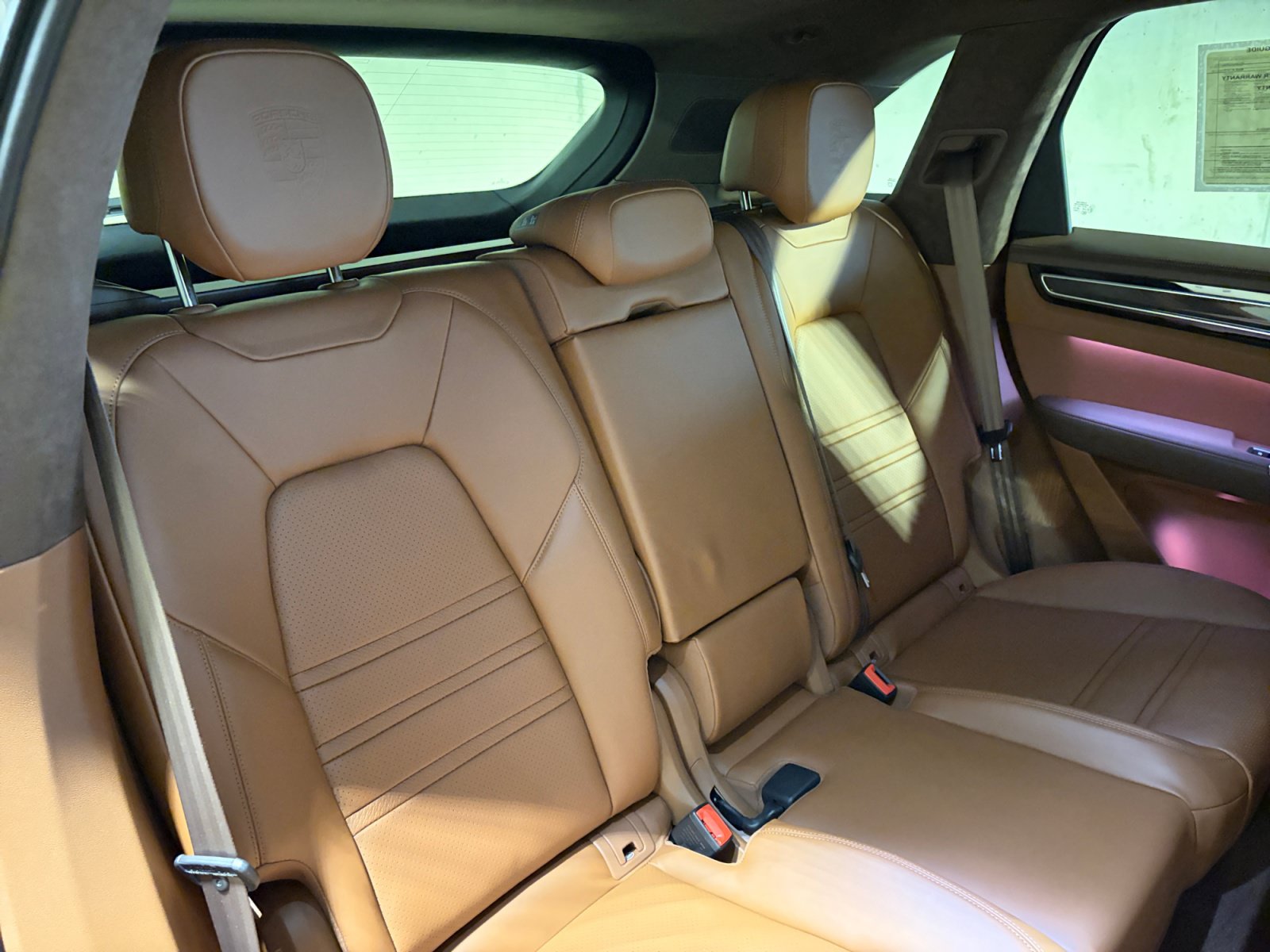 Certified 2023 Porsche Cayenne Turbo S AWD/4WD image 27