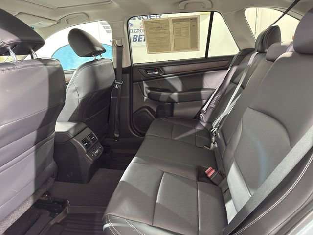 Used 2018 Subaru Outback 2.5i Limited w/ Popular Package #2 AWD/4WD image 12