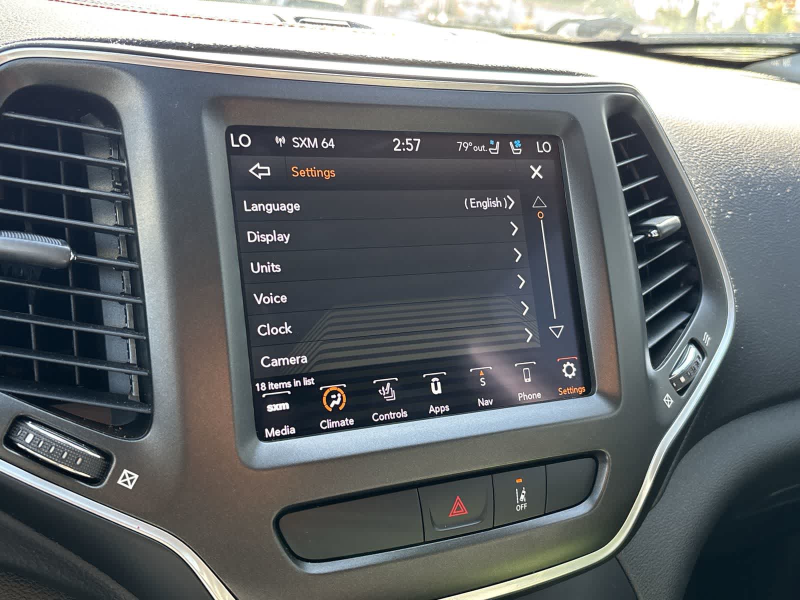 Used 2022 Jeep Cherokee Trailhawk w/ Sound & Nav Group AWD/4WD image 19