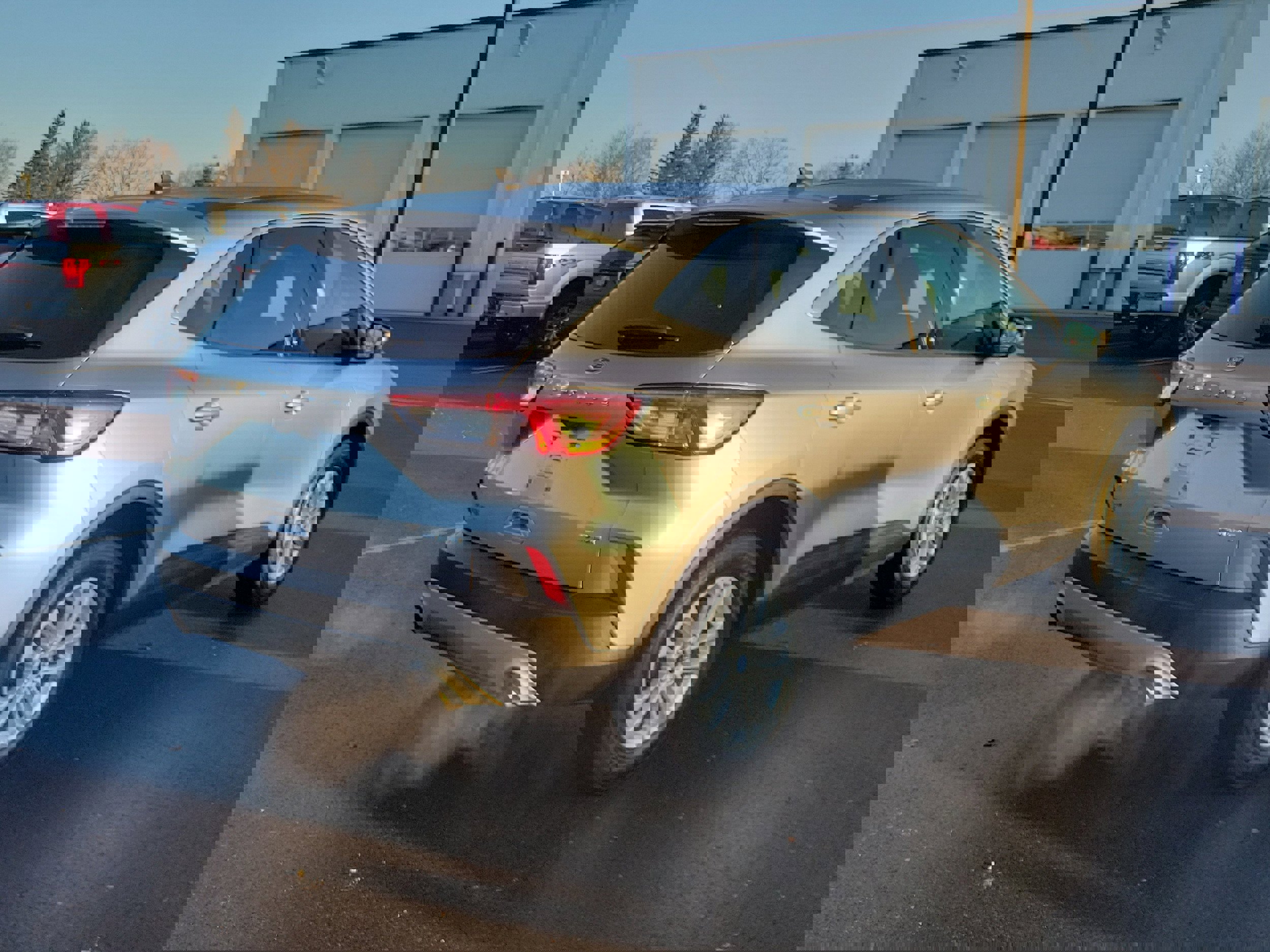 Certified 2021 Ford Escape SE image 4