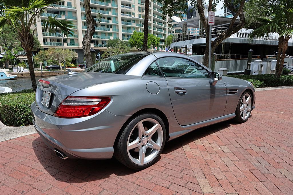Used 2013 Mercedes-Benz SLK 250 image 19