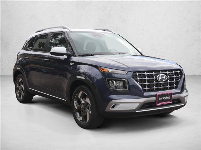 New 2026 Hyundai Venue SEL FWD image 3