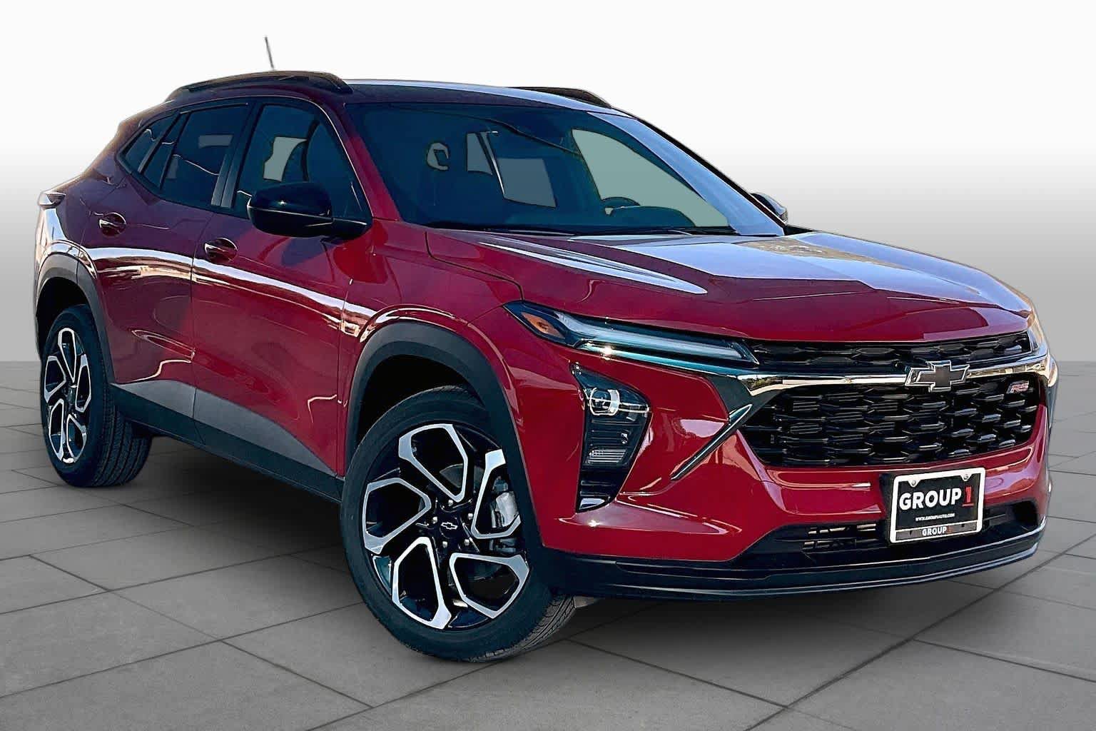 New 2026 Chevrolet Trax RS w/ Driver Confidence Package FWD image 2