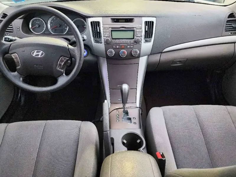 Used 2010 Hyundai Sonata GLS image 9