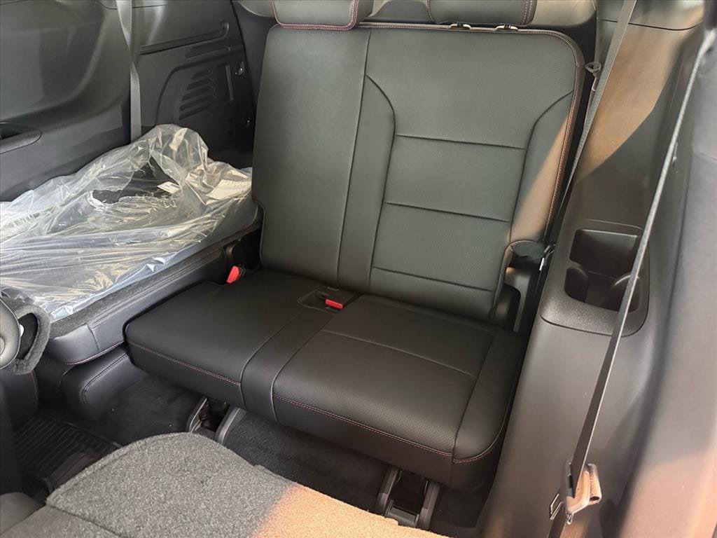 New 2026 Chevrolet Traverse Z71 w/ Enhanced Driving Package AWD/4WD image 7