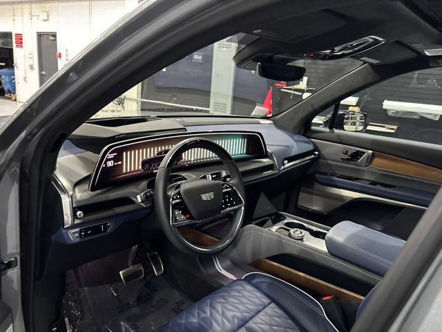 Certified 2026 Cadillac Vistiq Premium Luxury AWD/4WD image 10